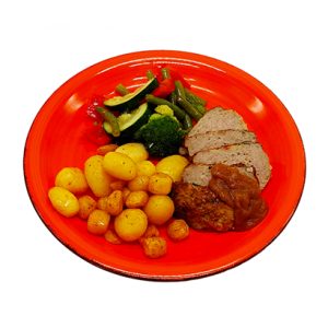 Afbeelding Gehaktbal in jus met Puree en Erwten en wortelen